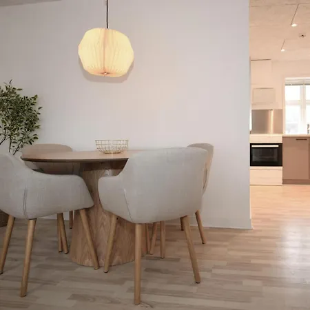 2 Bedroom Beautiful In Апартаменты Броруп