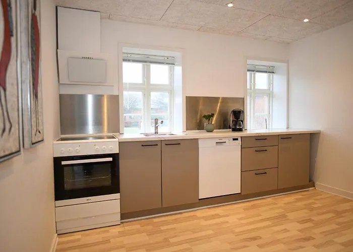 2 Bedroom Beautiful In * 布勒鲁普
